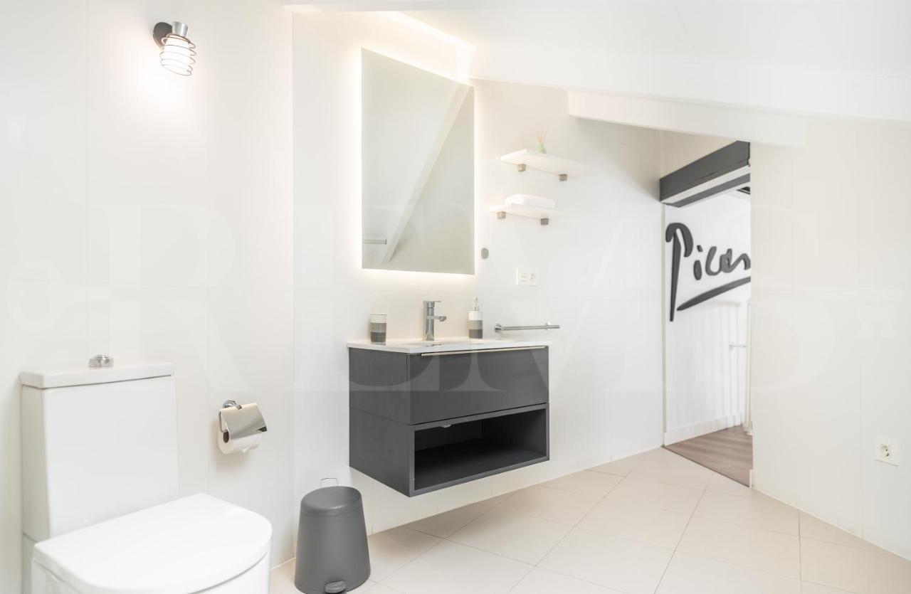 Apartament Inviting Duplex In Front Of Picasso Museum By Rems Malaga Zewnętrze zdjęcie
