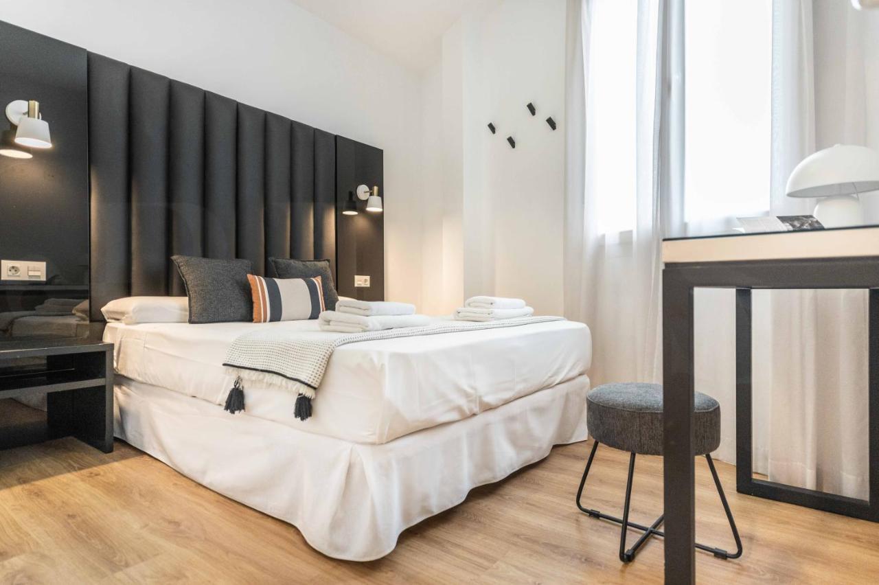 Apartament Inviting Duplex In Front Of Picasso Museum By Rems Malaga Zewnętrze zdjęcie